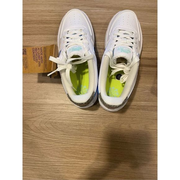Nike Air Force 1 LV8 White Blue Mint GS 6Y Women size 7.5 DR3098-100 New - Picture 3 of 9